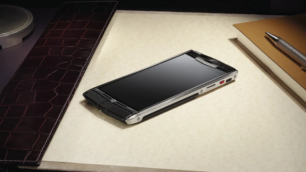 Vertu Signature Touch smartphone matches luxury build with high